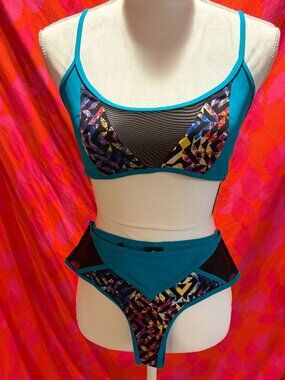 NWT Sole East Large Bikini